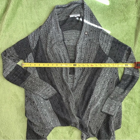 Multi-tone Grey Striped Open Sweater Cardigan size Medium - Picture 3 of 6